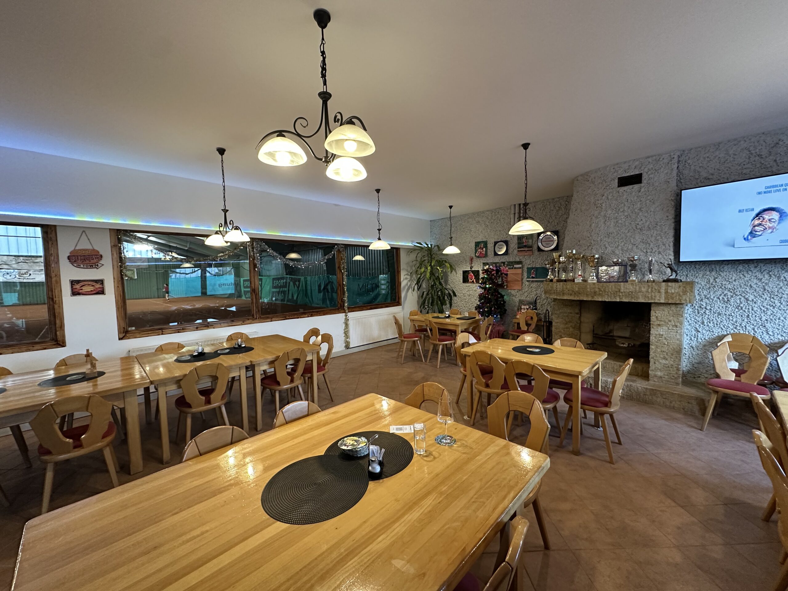 Theke im Tennisstüberl Bakl